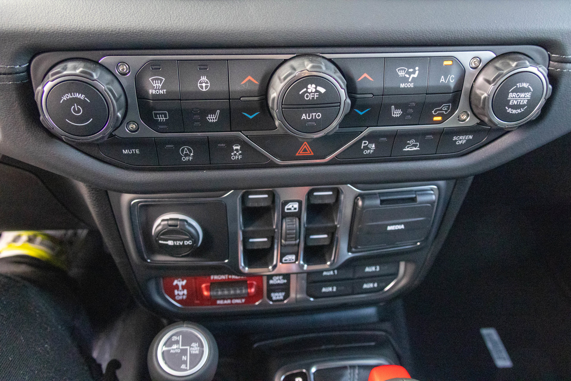 New 2027 Jeep Wrangler Unlimited Rubicon AWD/4WD image 28