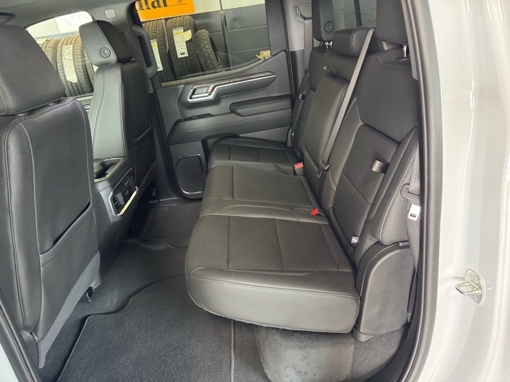 Used 2024 GMC Sierra 1500 SLT w/ SLT Premium Package image 10