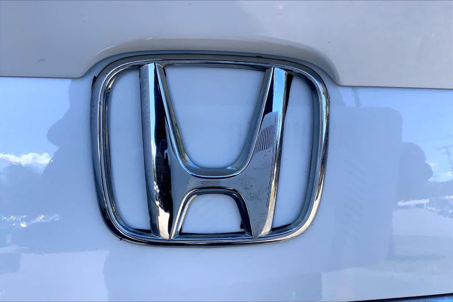 Used 2013 Honda Accord EX image 32