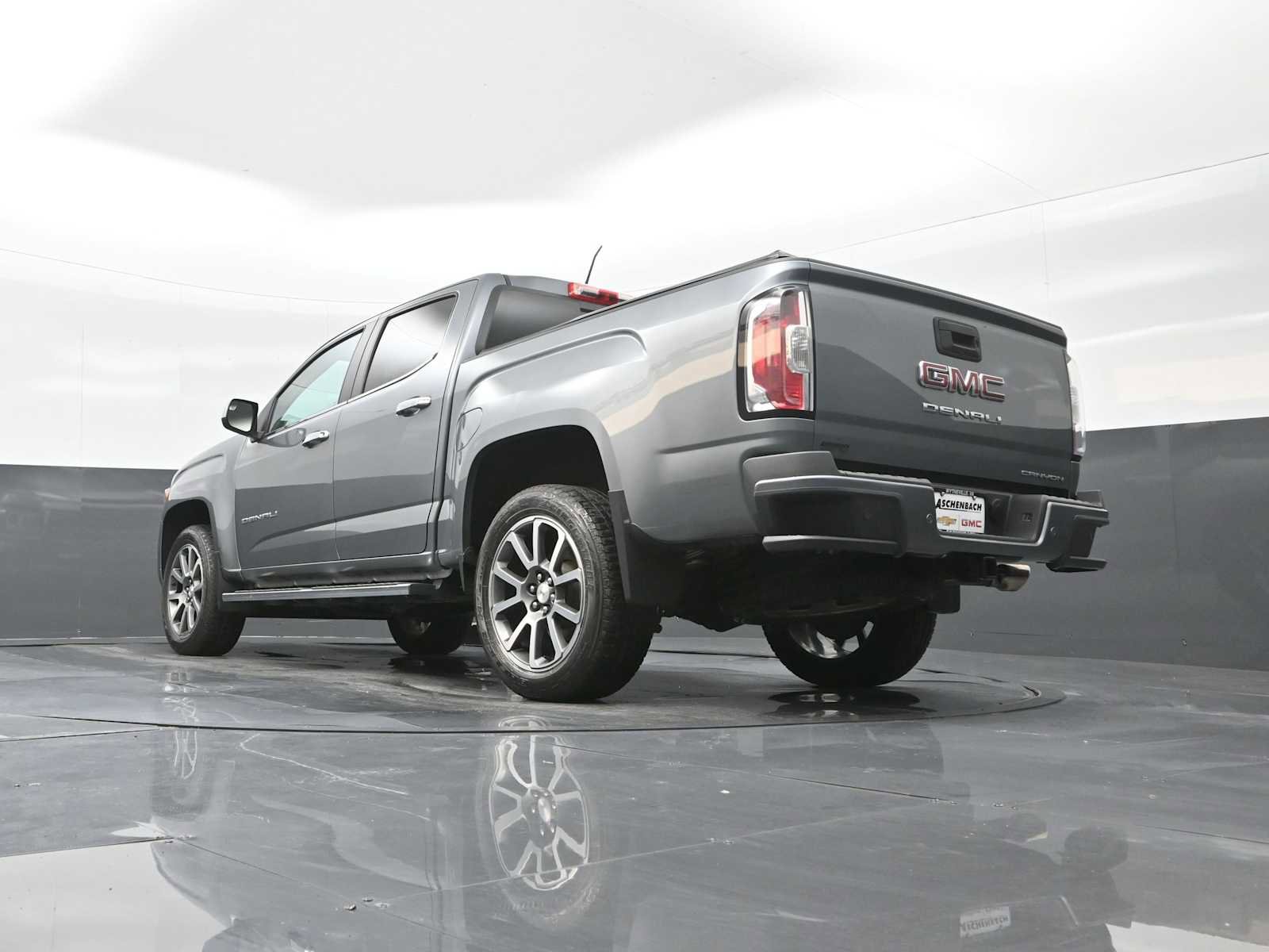 Used 2022 GMC Canyon Denali image 27