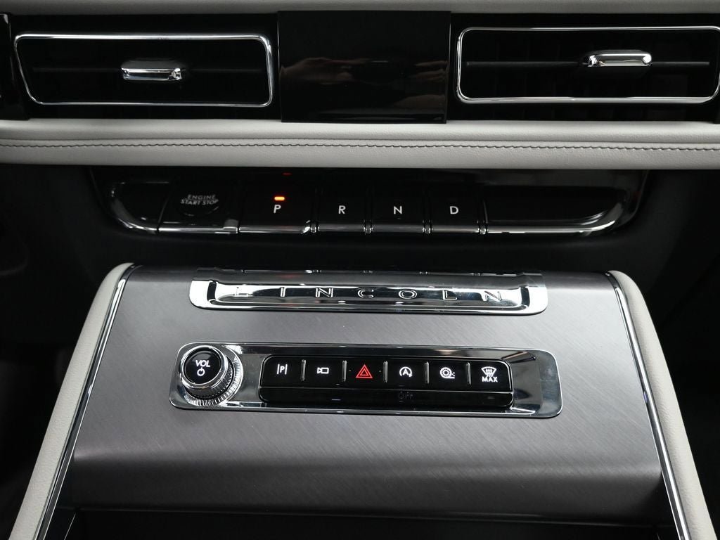 New 2026 Lincoln Aviator AWD image 21