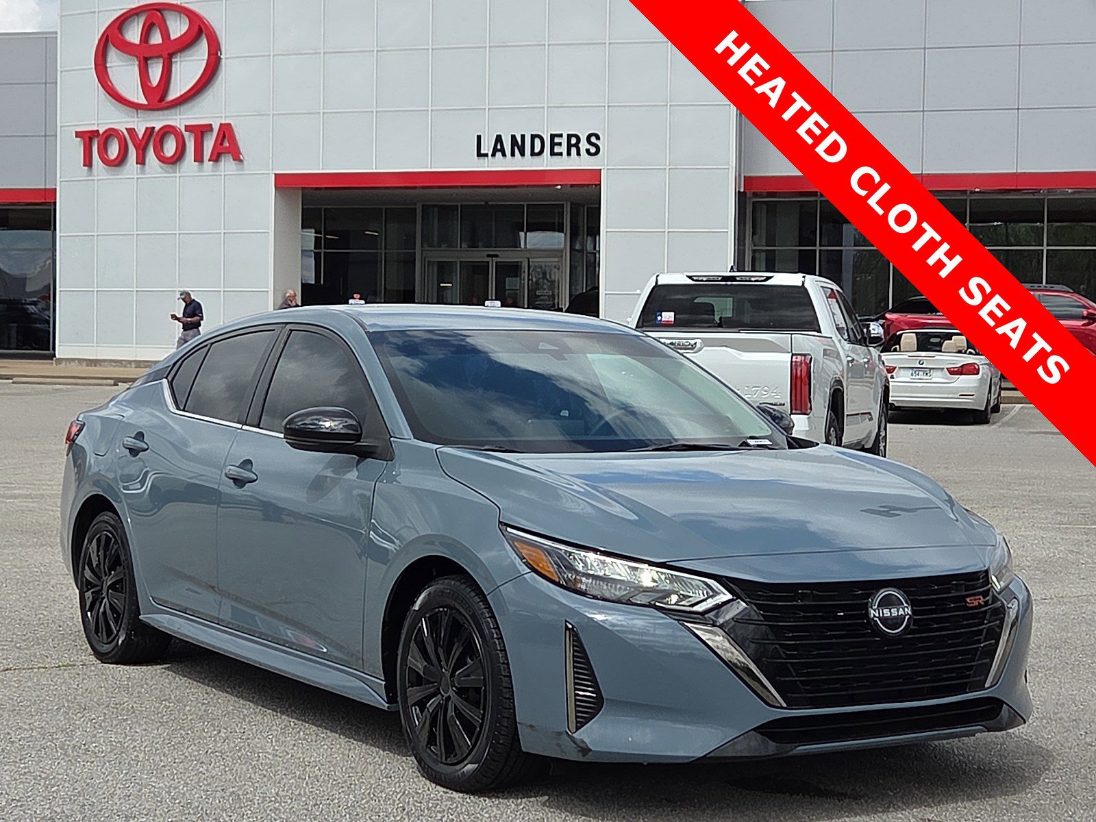 Used 2024 Nissan Sentra SR FWD image 1