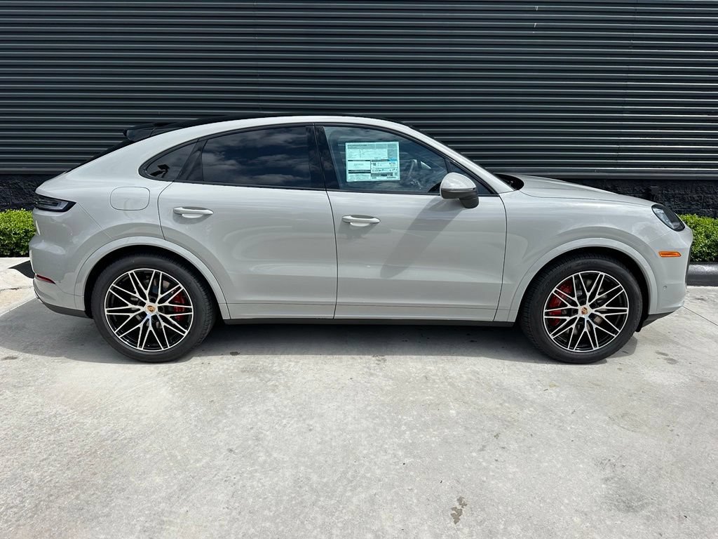 Used 2026 Porsche Cayenne S AWD/4WD image 11