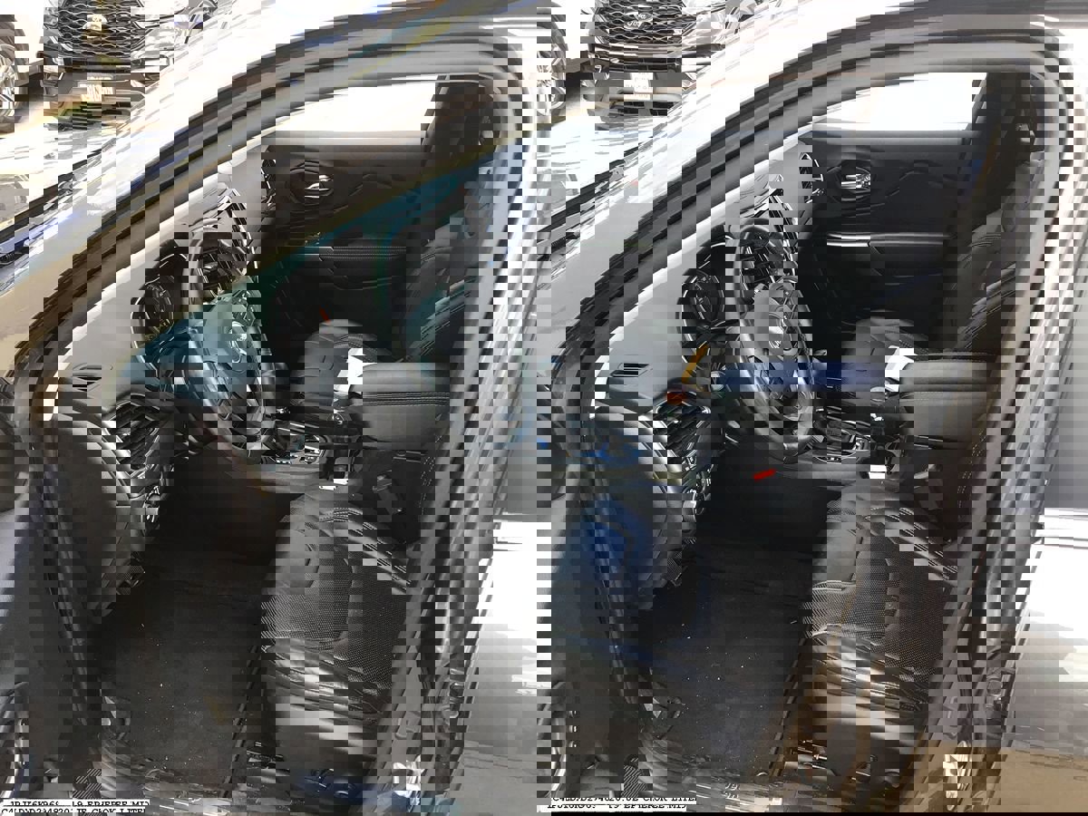 Used 2019 Jeep Cherokee Limited w/ Luxury Group image 14