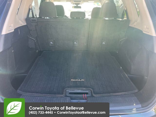 Used 2025 Nissan Rogue SV image 29