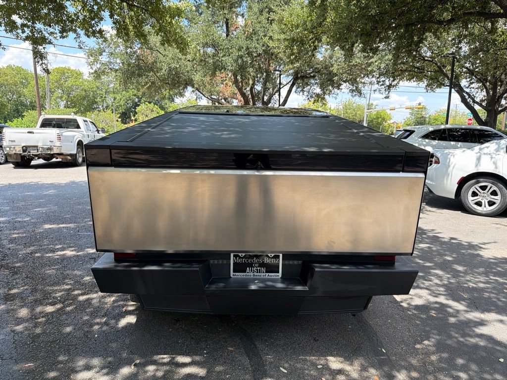 Used 2025 Tesla Cybertruck AWD Crew Cab image 6