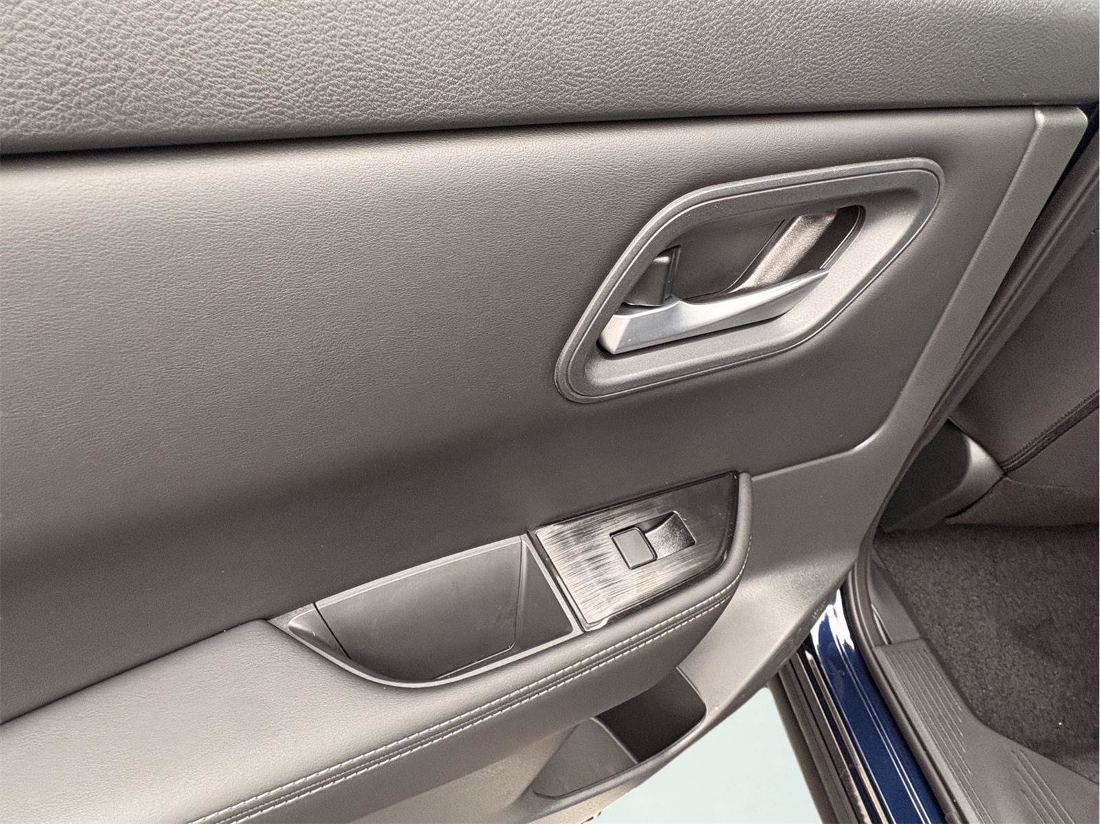 New 2026 Nissan Rogue SV image 21