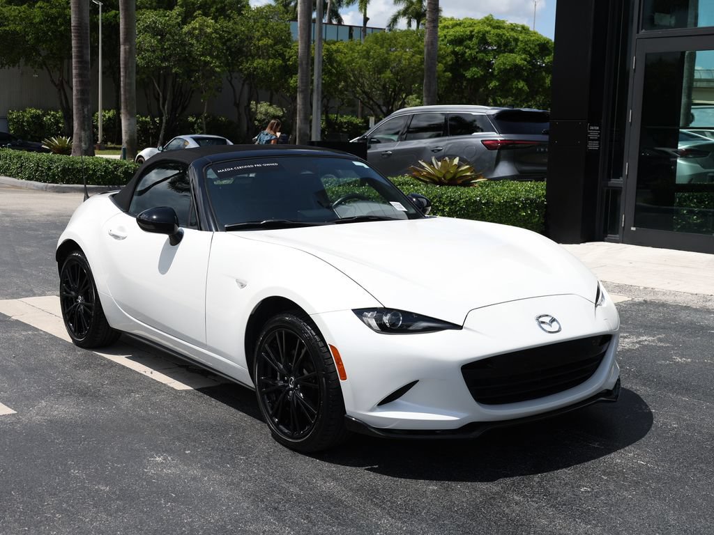 Certified 2024 MAZDA MX-5 Miata Club w/ Weather Package RWD image 3
