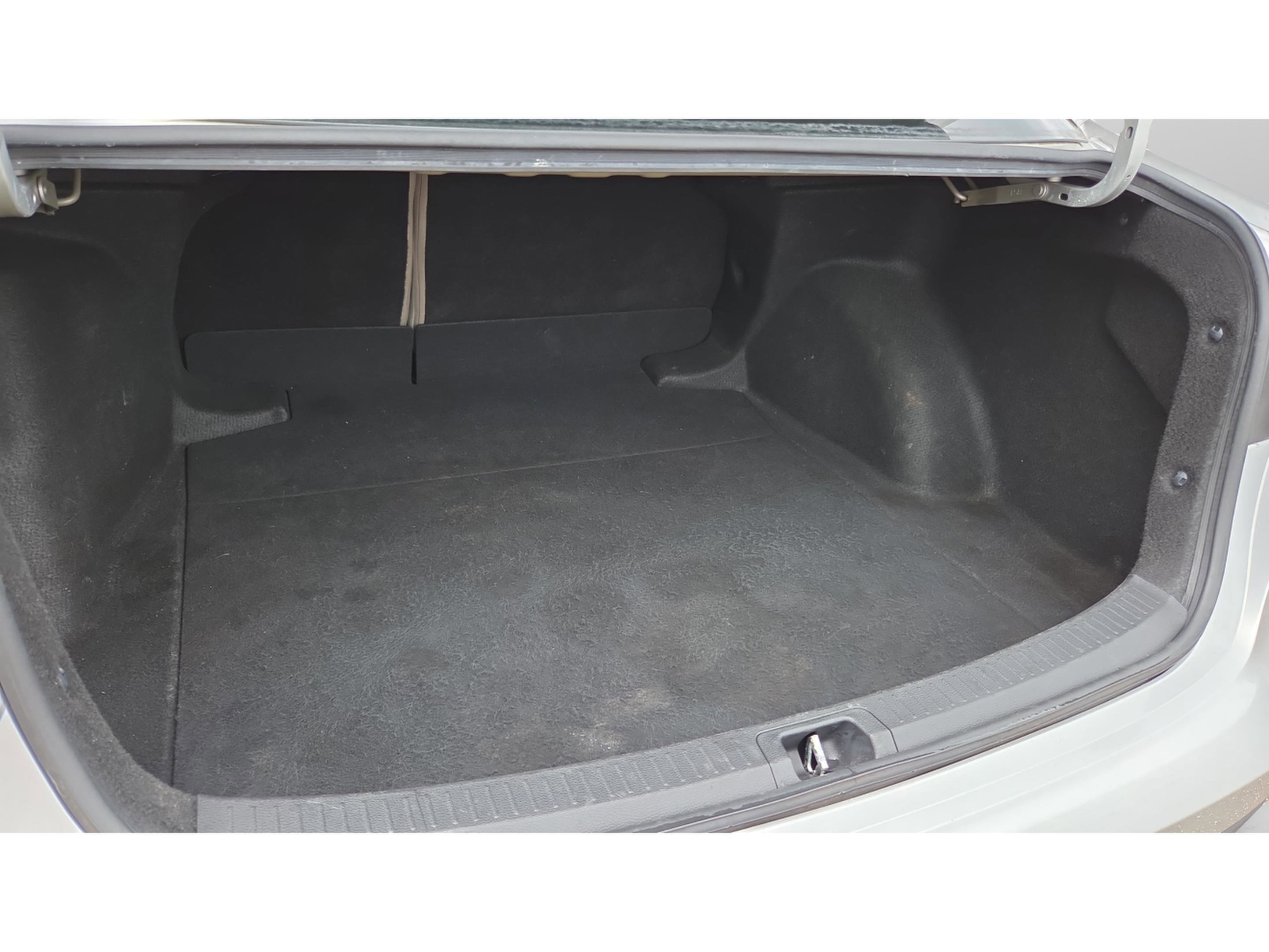Used 2020 Toyota Corolla LE FWD image 13
