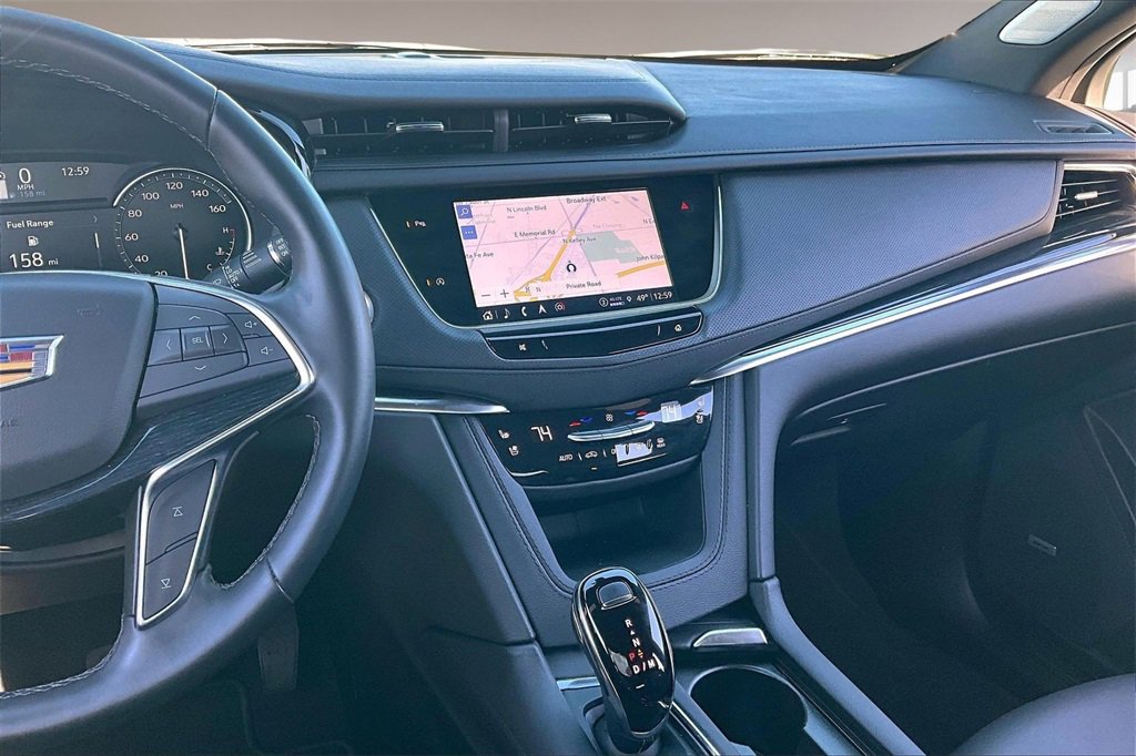 Used 2025 Cadillac XT5 Premium Luxury image 6