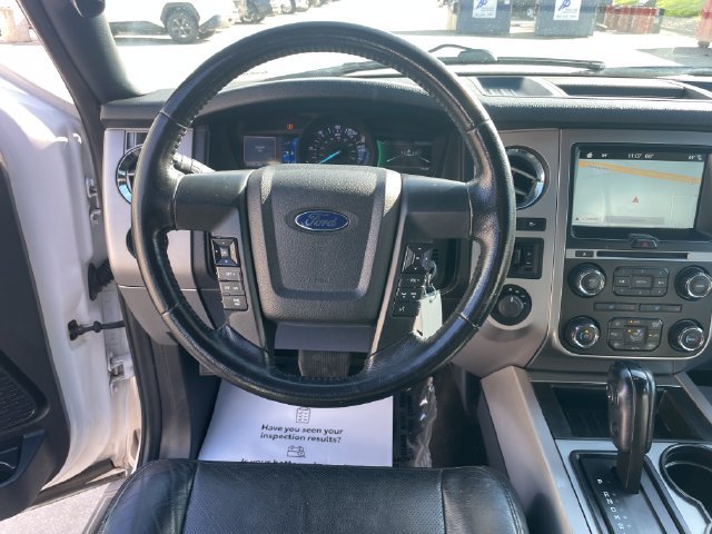 Used 2017 Ford Expedition XLT w/ Equipment Group 202A AWD/4WD image 23