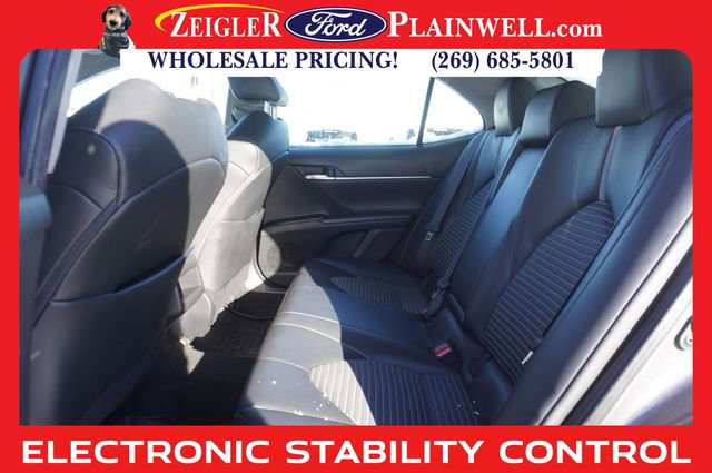 Used 2023 Toyota Camry SE image 6
