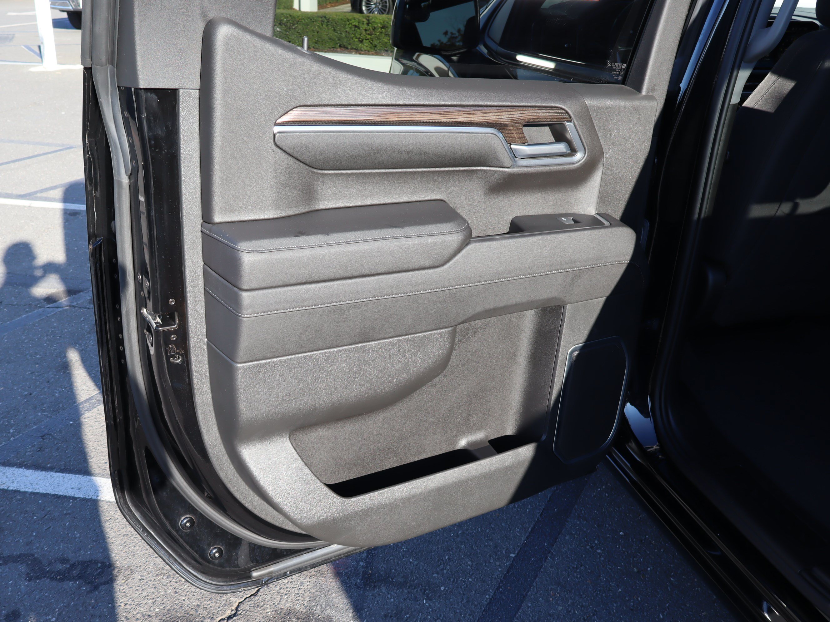 Used 2023 Chevrolet Silverado 1500 RST AWD/4WD image 30