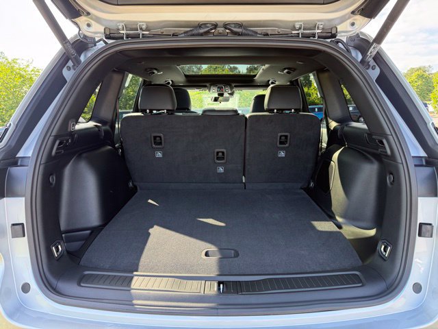 New 2026 Jeep Grand Cherokee Limited w/ Trailer Tow Package AWD/4WD image 29