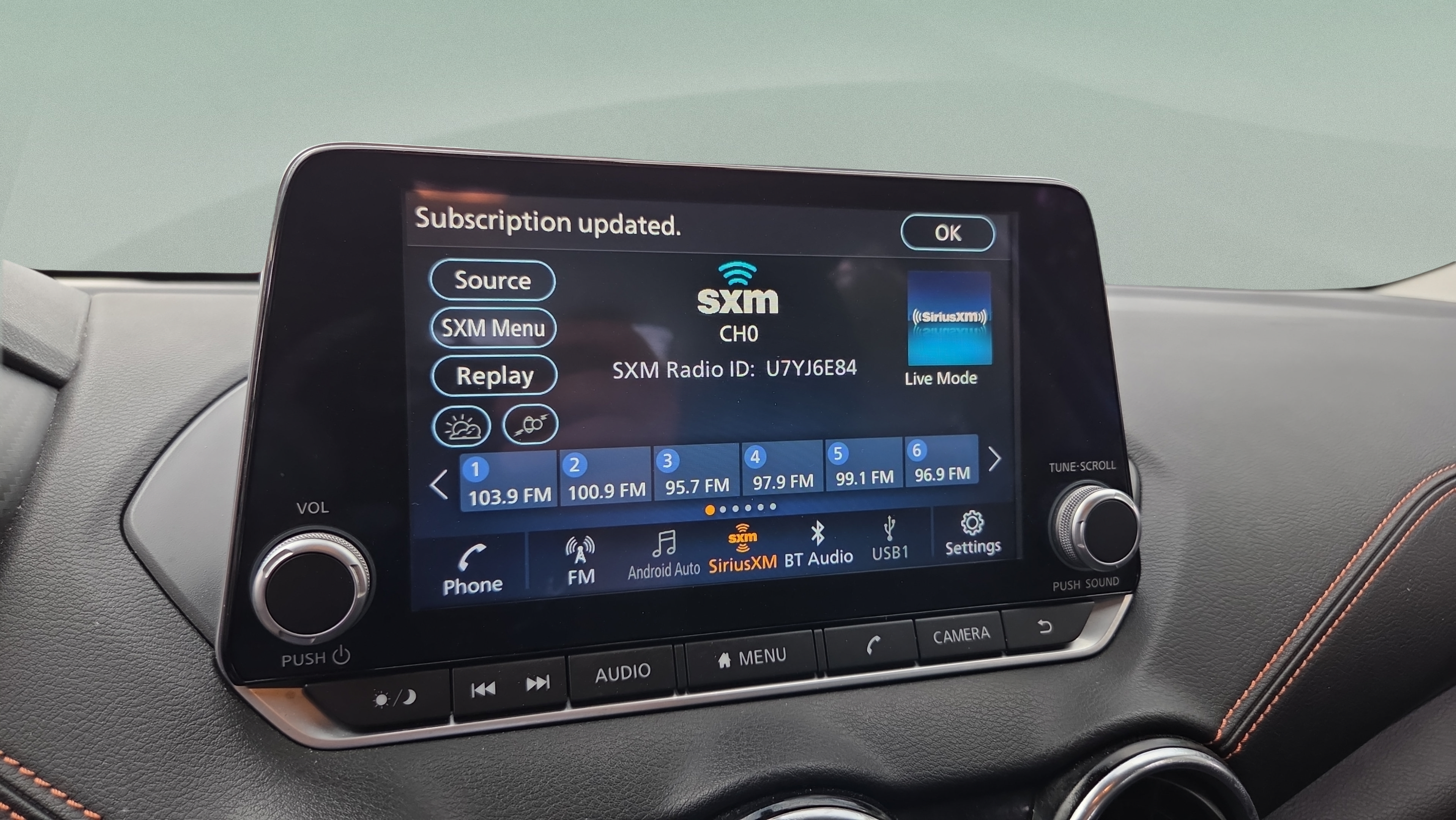 Used 2022 Nissan Sentra SR w/ Lighting Package FWD image 18