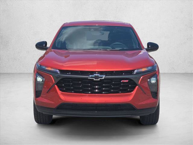 Used 2024 Chevrolet Trax RS w/ Driver Confidence Package FWD image 2