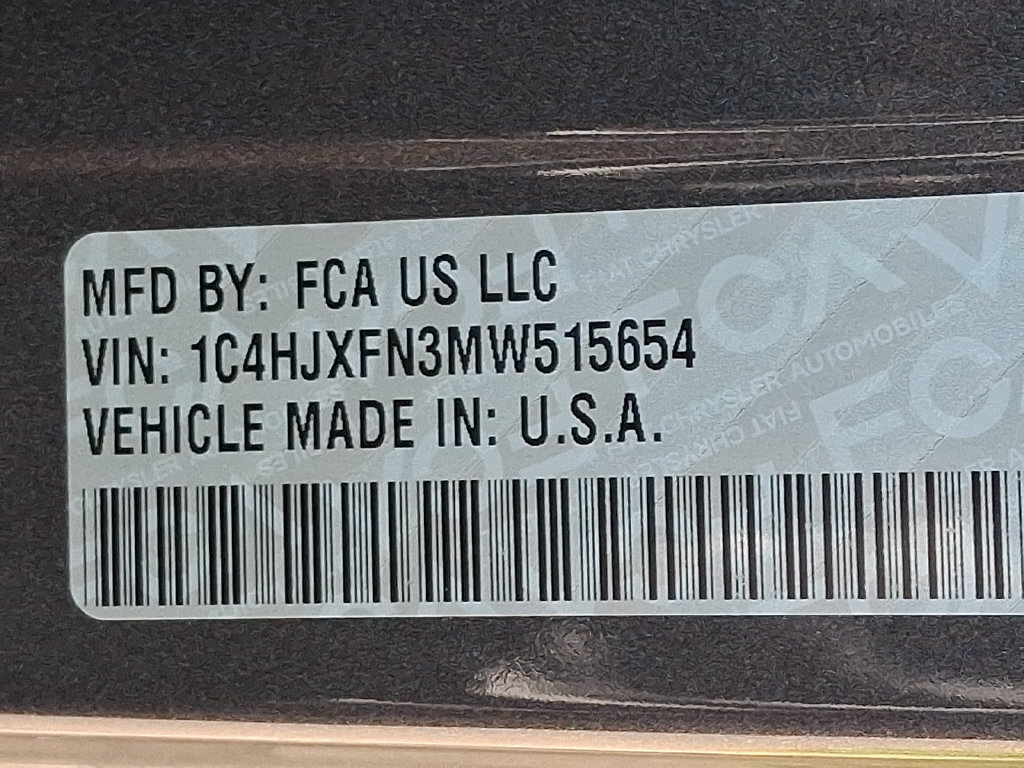 Used 2021 Jeep Wrangler Unlimited Rubicon w/ Dual Top Group AWD/4WD image 26