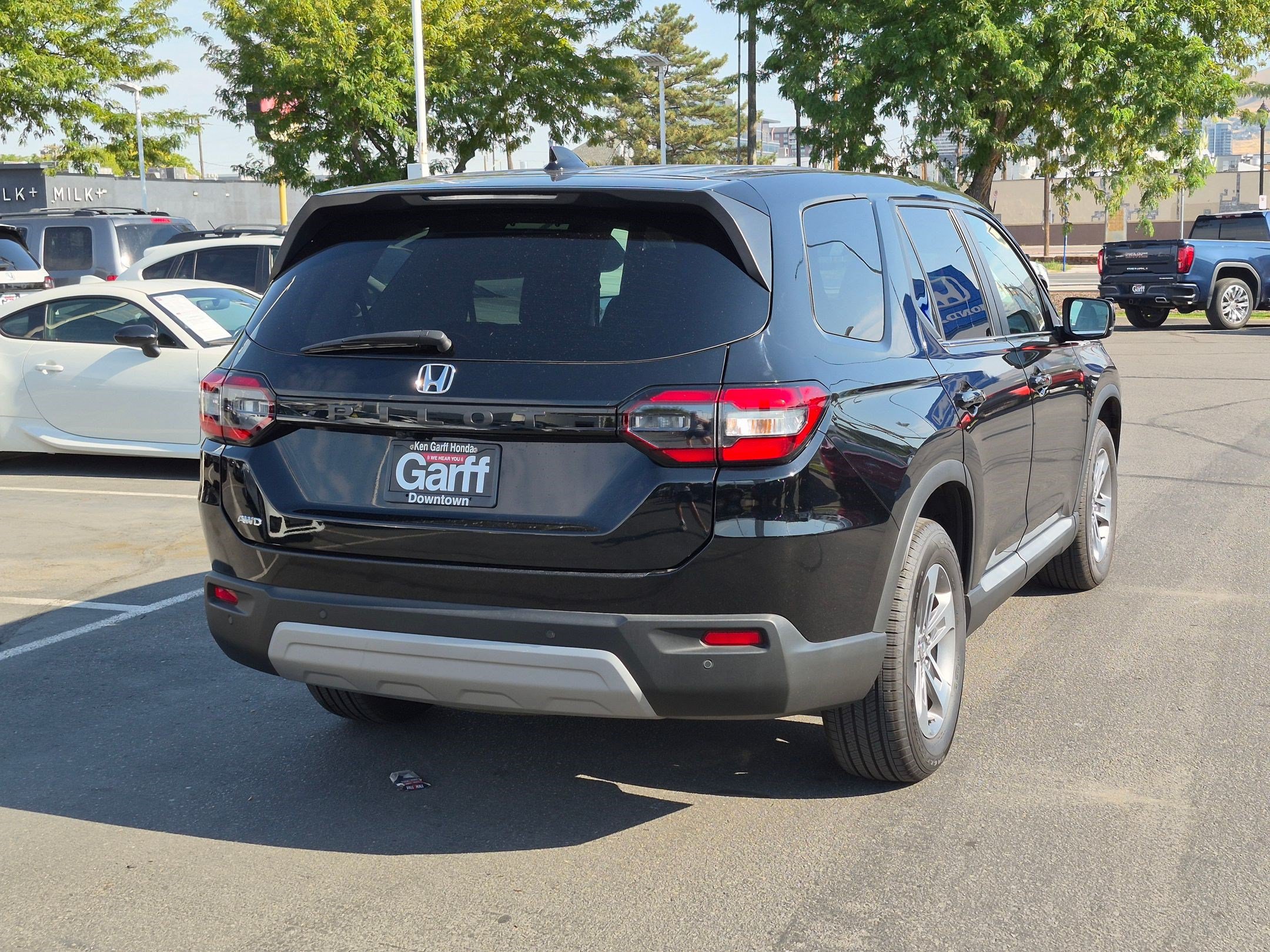 Used 2024 Honda Pilot EX-L image 3