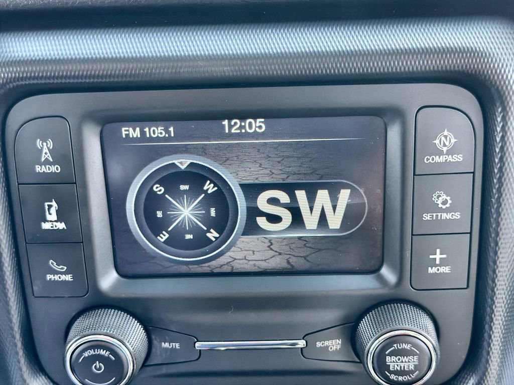 Used 2018 Jeep Wrangler Unlimited Sport S image 19