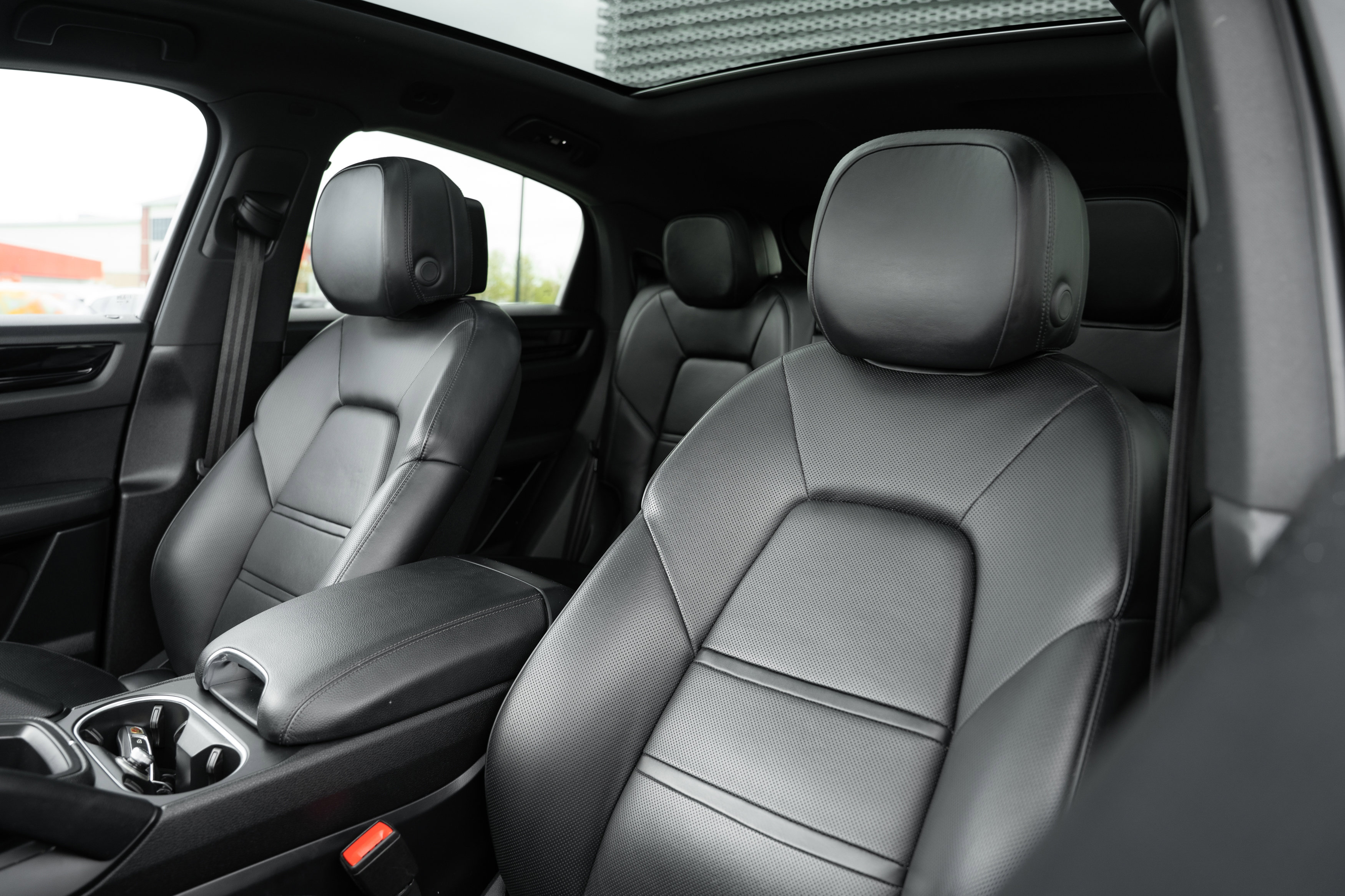Used 2020 Porsche Cayenne S AWD/4WD image 23