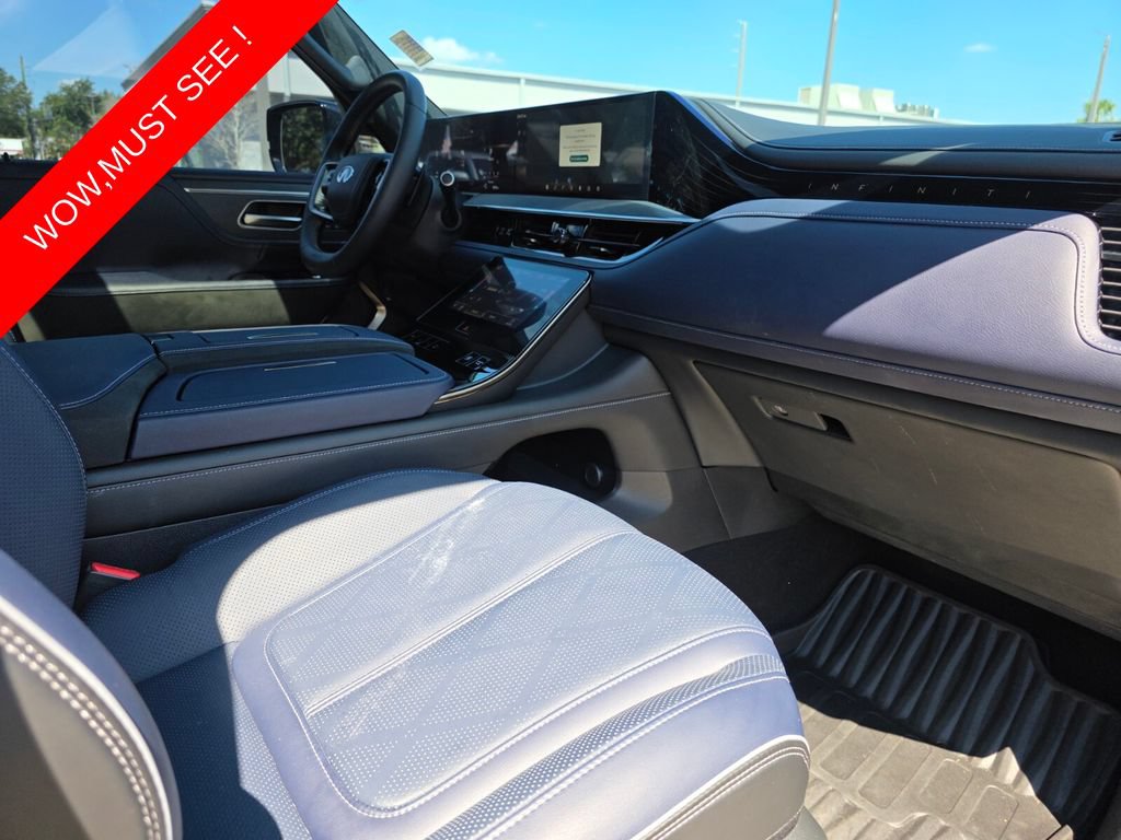 Used 2026 INFINITI QX80 4WD w/ Sport Exterior Package image 13