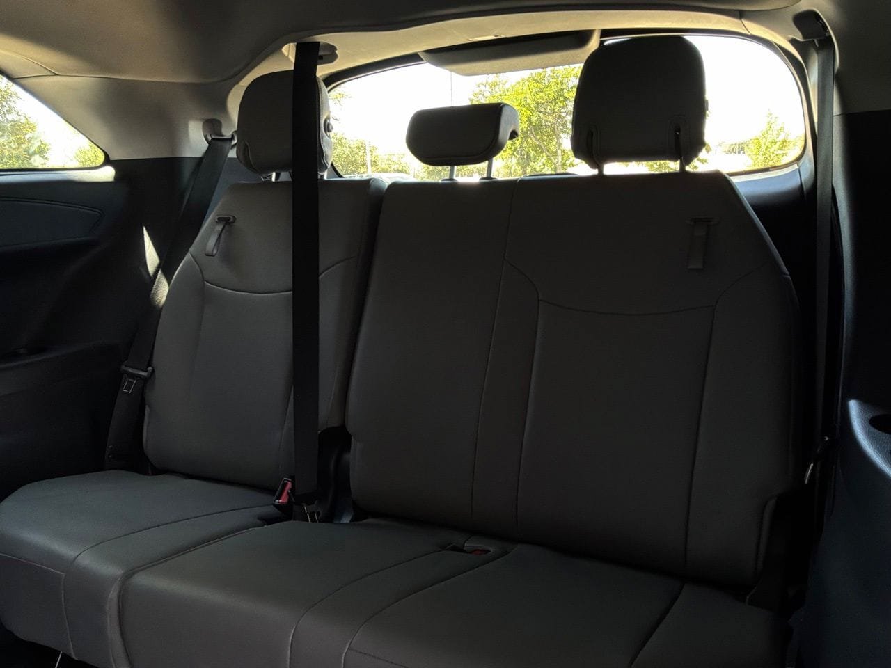 Used 2026 Toyota Sienna XLE FWD image 13