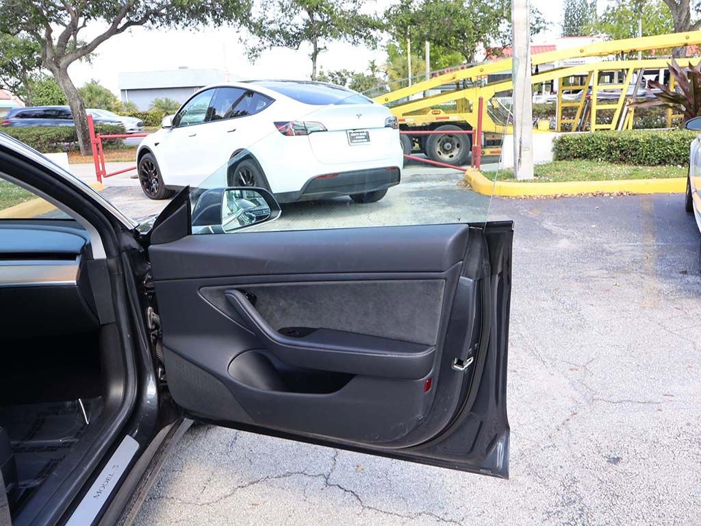 Used 2018 Tesla Model 3 Long Range AWD/4WD image 24