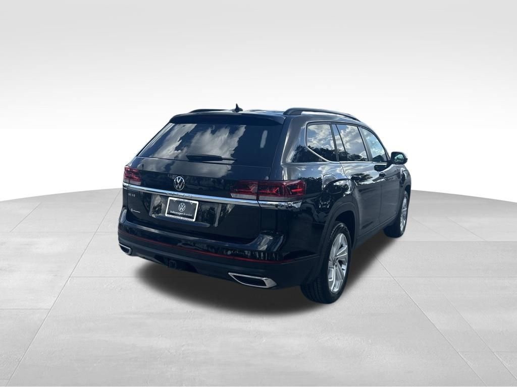 Certified 2023 Volkswagen Atlas SE image 5