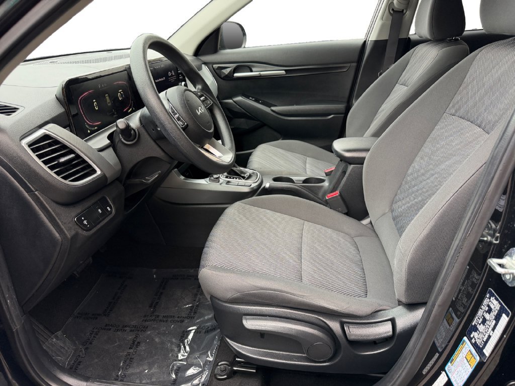 Certified 2024 Kia Seltos LX AWD/4WD image 16