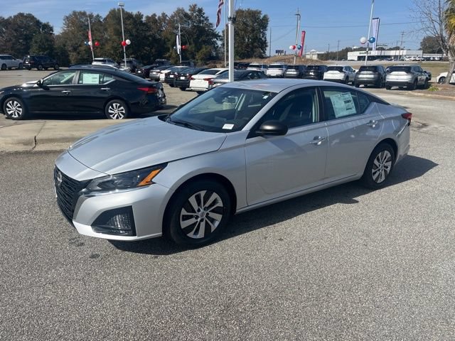 New 2025 Nissan Altima 2.5 S FWD image 3