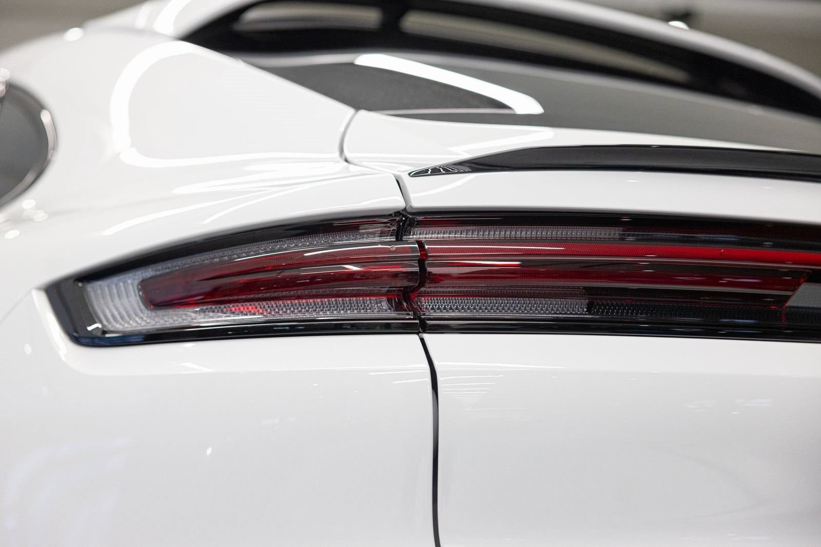 New 2024 Porsche Cayenne Coupe AWD/4WD image 15