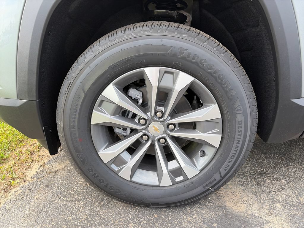New 2027 Chevrolet Equinox LT w/ Convenience Package II FWD image 26