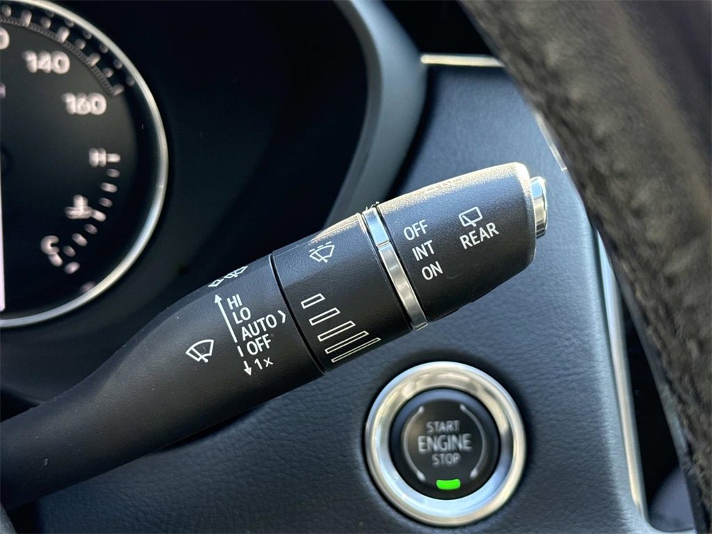 Used 2019 Cadillac XT4 Premium Luxury w/ Cold Weather Package image 27