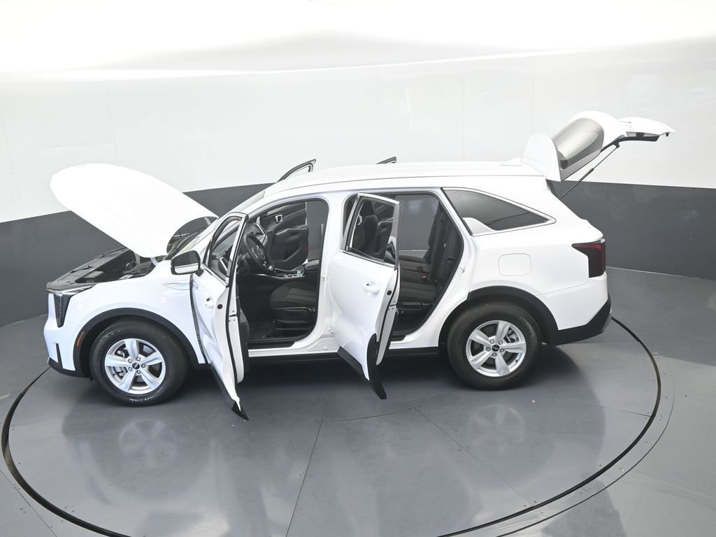 Used 2025 Kia Sorento LX image 62