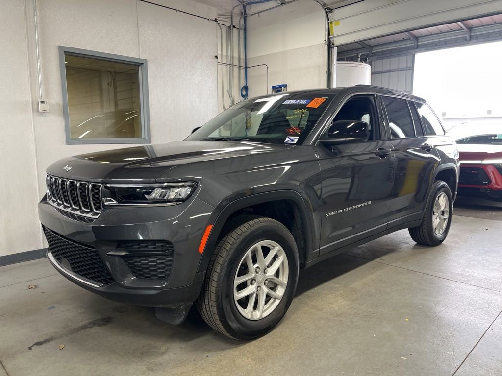 Used 2024 Jeep Grand Cherokee Laredo X w/ Luxury Tech Group I