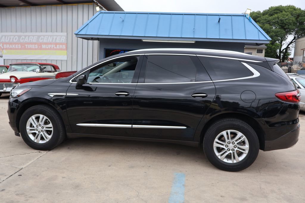 Used 2019 Buick Enclave Preferred w/ LPO, Cargo Package FWD image 4