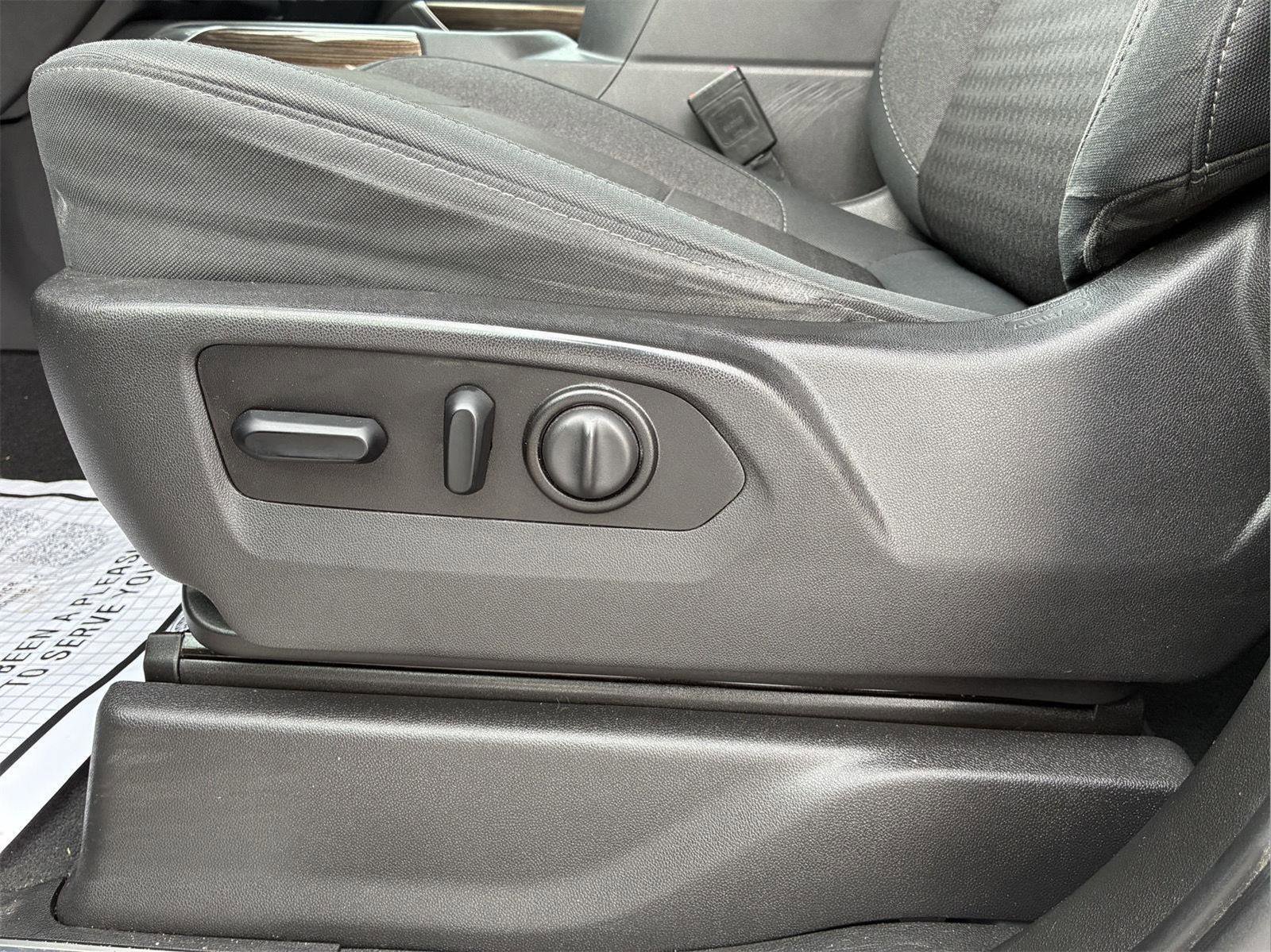 Used 2020 Chevrolet Silverado 1500 LT Trail Boss image 20