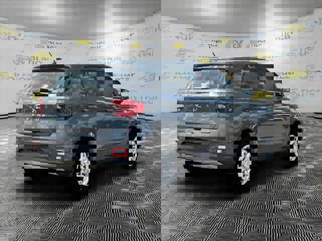 New 2025 Hyundai Venue SE image 36