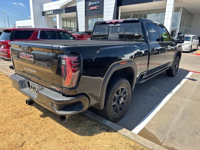Used 2024 GMC Sierra 2500 AT4 w/ AT4 Premium Plus Package AWD/4WD image 4