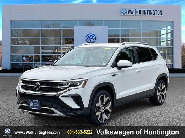 Certified 2022 Volkswagen Taos SEL image 2