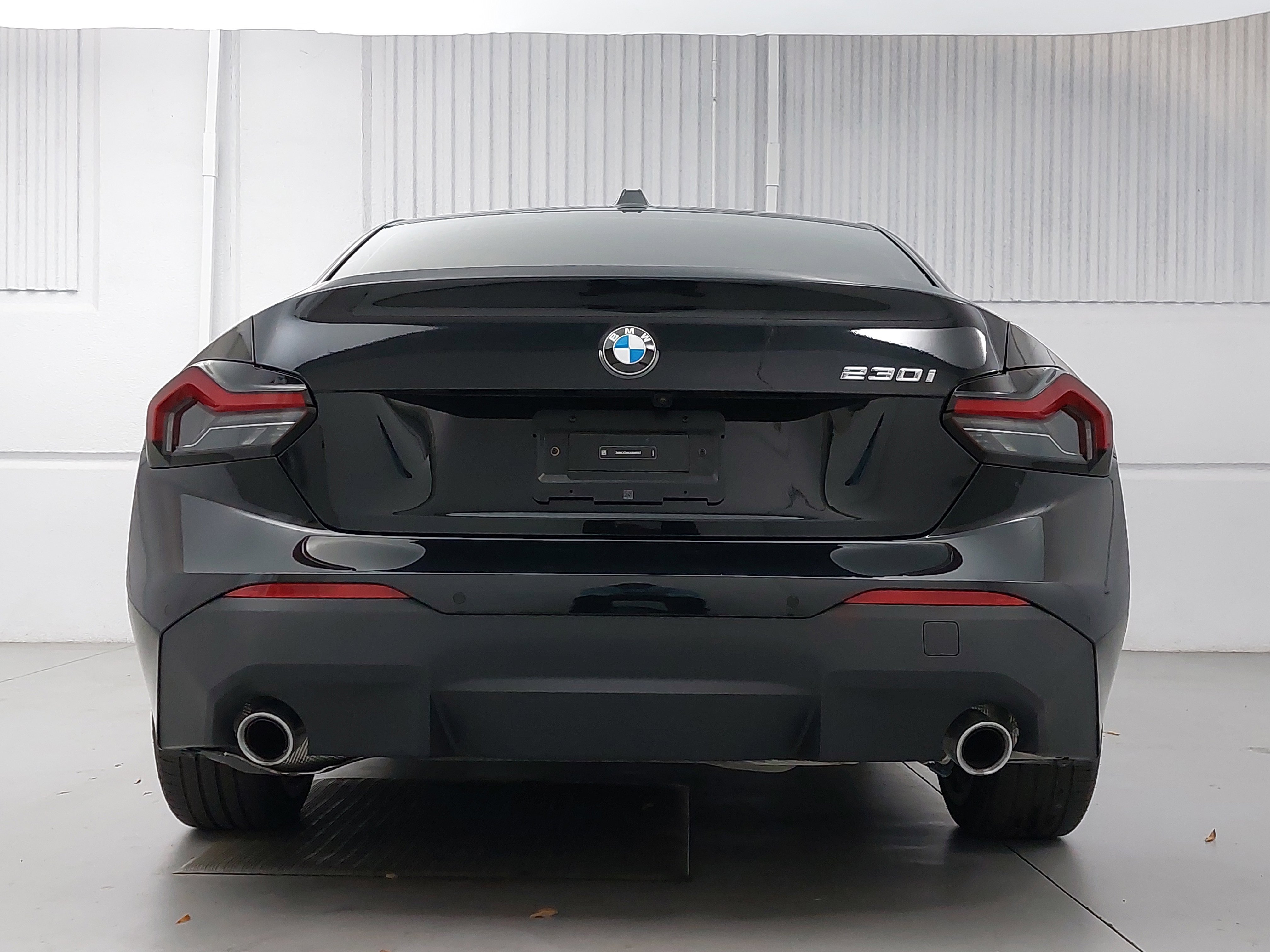 Used 2025 BMW 230i Coupe w/ M Sport Package image 6