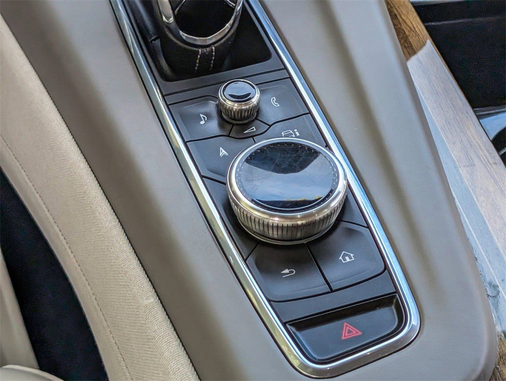 Certified 2022 Cadillac Escalade Premium Luxury Platinum image 29