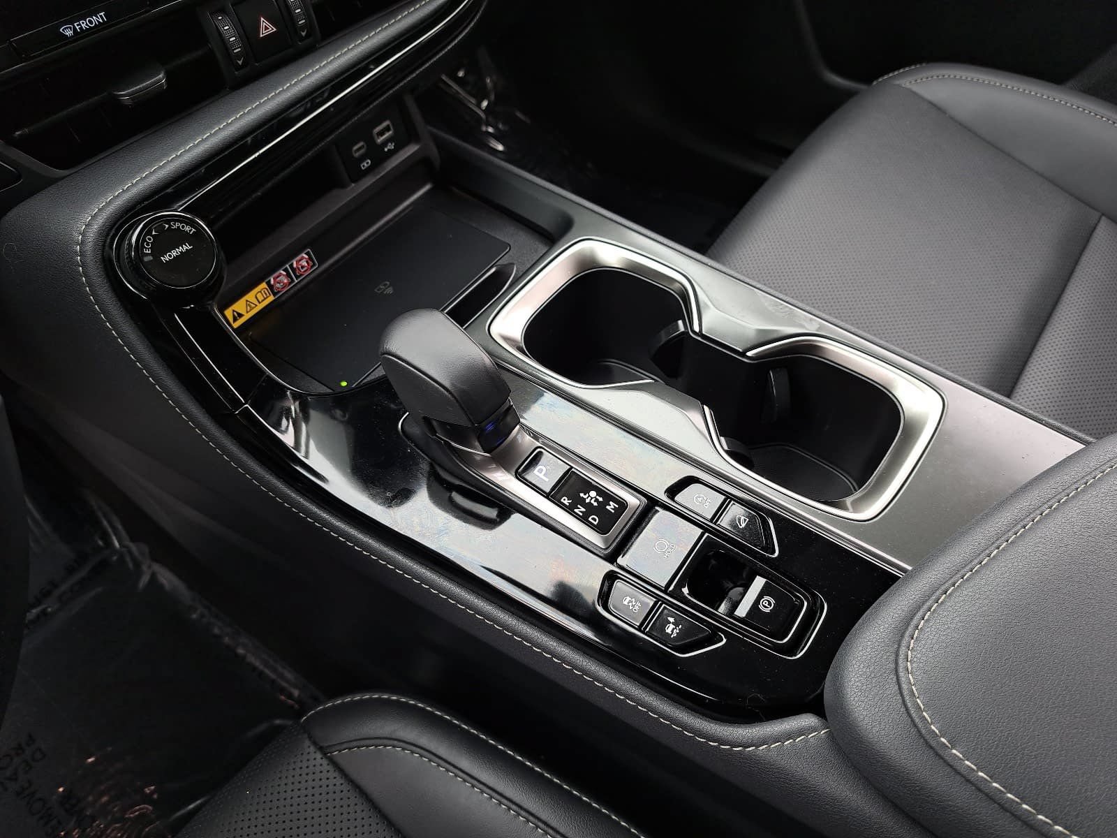 Used 2025 Lexus NX 350 AWD w/ Cold Area Package image 27