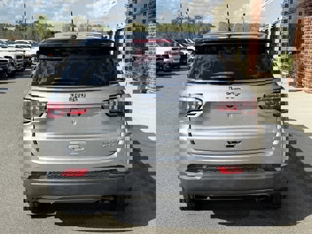 Used 2020 Jeep Compass Limited image 5