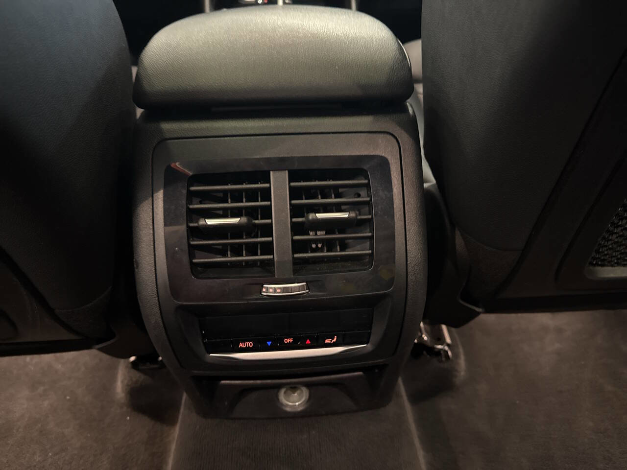 Used 2019 BMW X4 xDrive30i w/ Convenience Package image 36