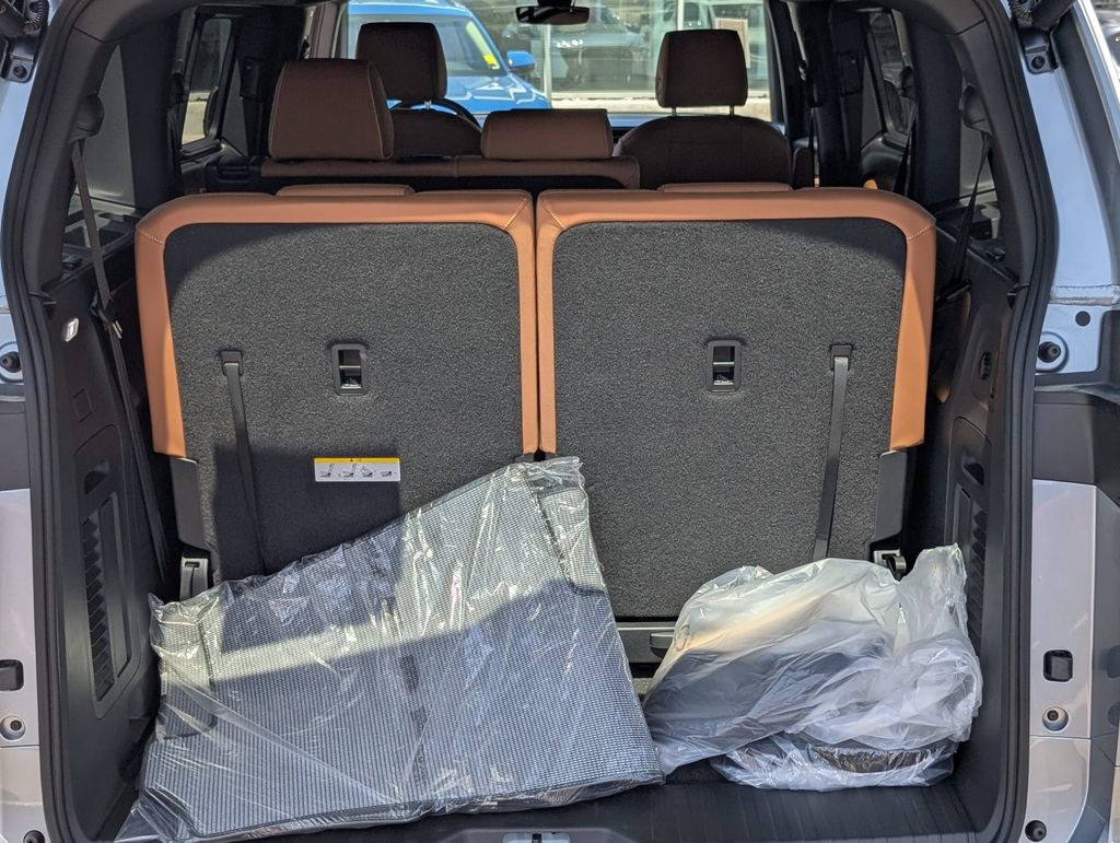 New 2025 Volkswagen ID. Buzz Pro S image 24