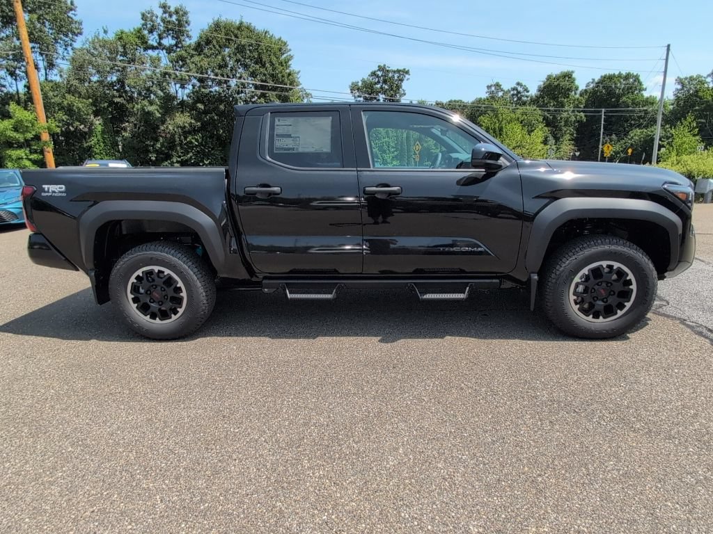 Certified 2026 Toyota Tacoma TRD Off-Road AWD/4WD image 8