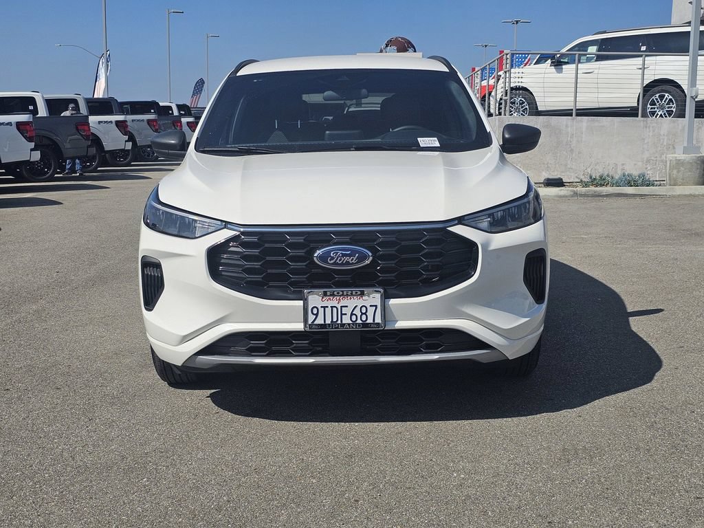 Used 2024 Ford Escape ST-Line FWD image 2