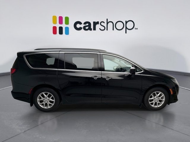 Used 2020 Chrysler Pacifica Touring FWD image 6