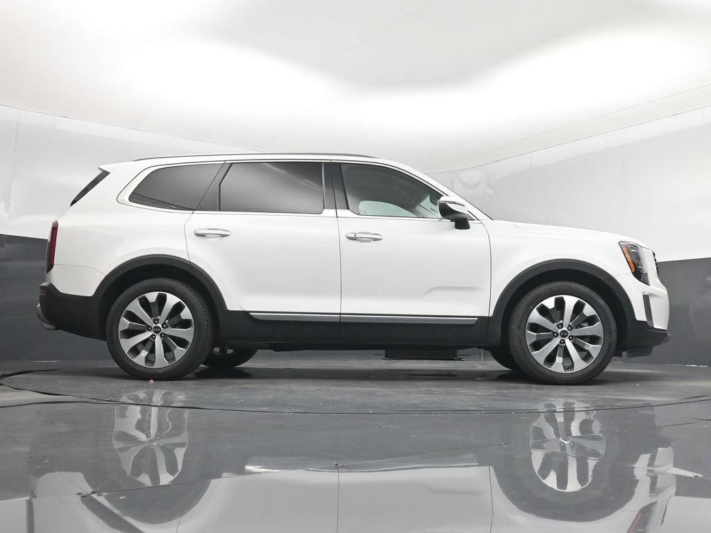 Used 2020 Kia Telluride S AWD/4WD image 16